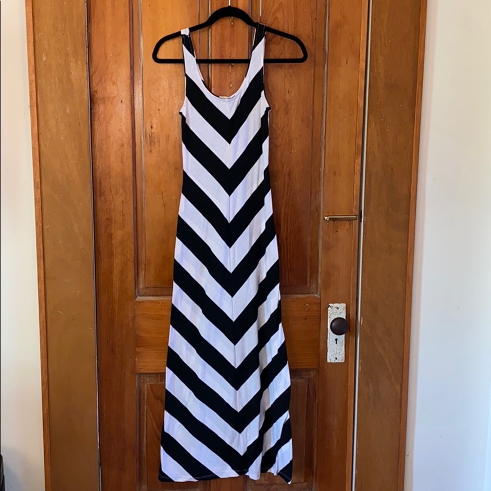 Black and white chevron pattern maxi dress